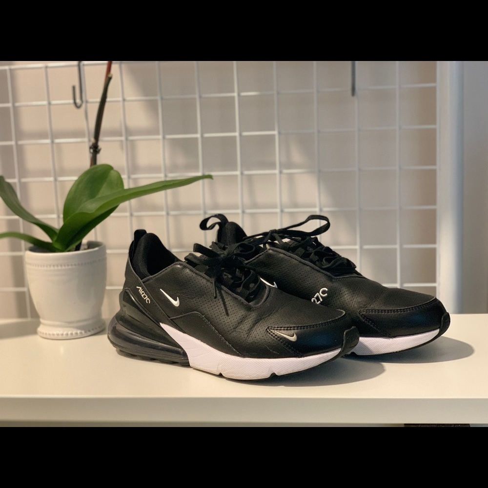 Black & White Nike Air Max 270